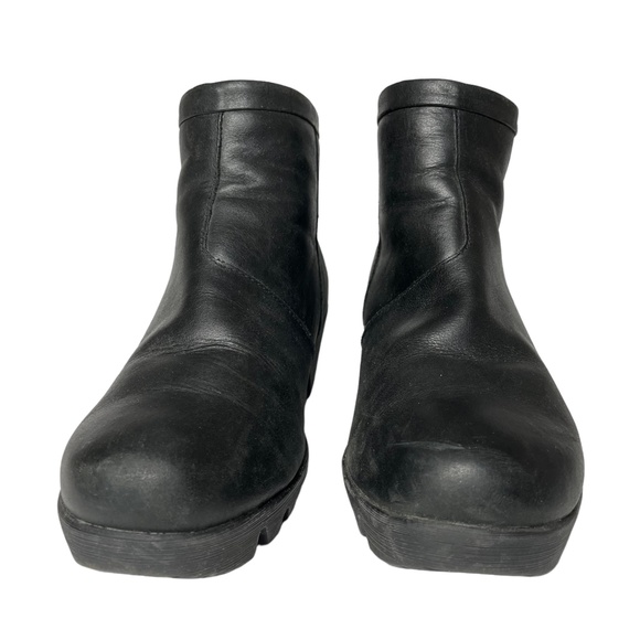 Cougar Leather Waterproof Boots 9 Bang Black Ankle Booties Wedge Lug Sole Round - Picture 5 of 12